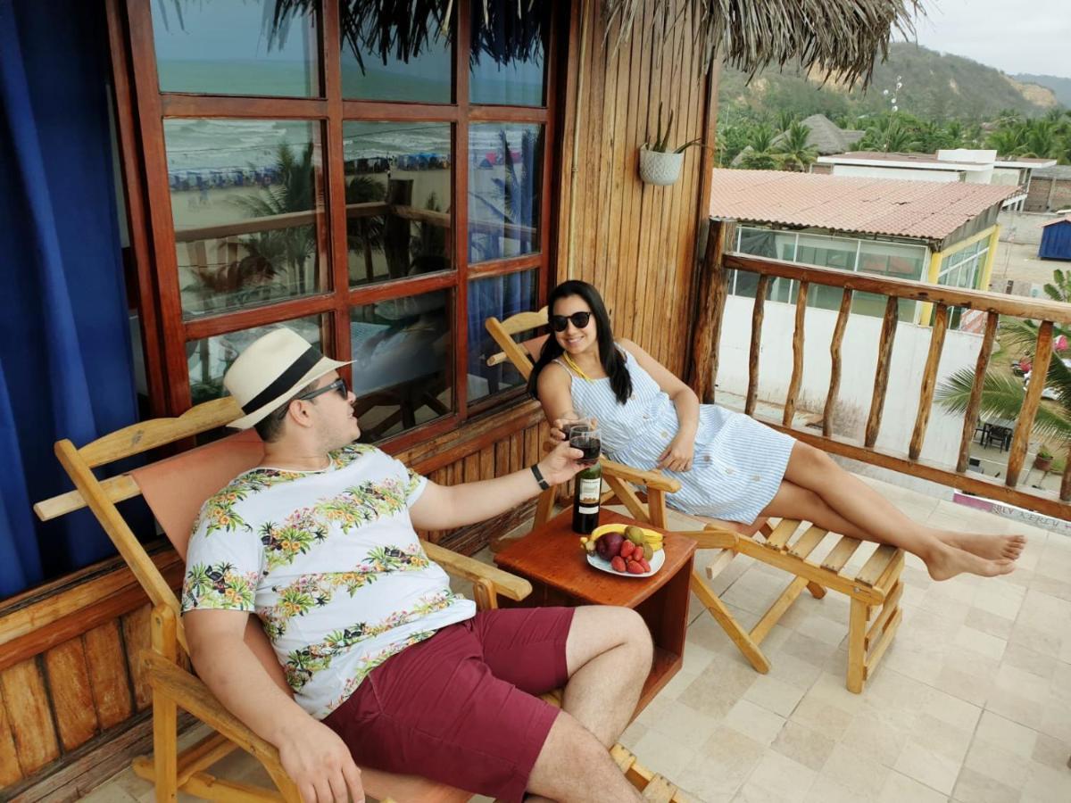 Cocoa Inn Hostal Canoa Exterior photo